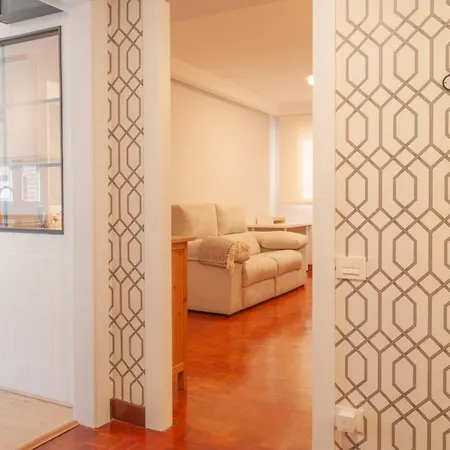 Avg Castilla 29 Apartment *